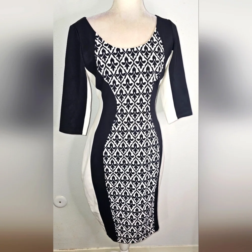 SANGRIA DRESS - Picture 1 of 7
